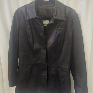 Vakko Sport Elegant Black Leather Jacket for Women Fits Small No Size Tag